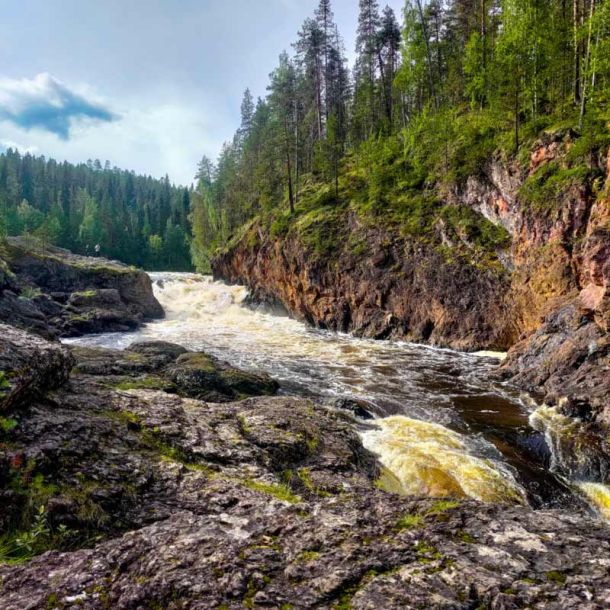 Karhunkierrostaksi